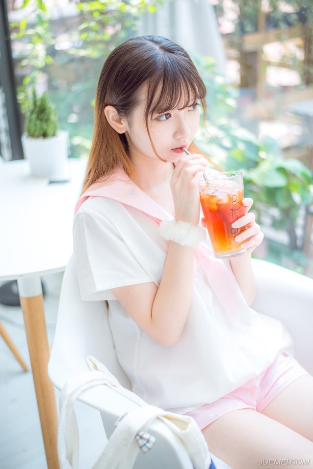 一个人经过不同程度的锻炼，就获得不同程度的修养不同程度的效益。好比香料，捣得愈碎，磨得愈细，香得愈浓烈。